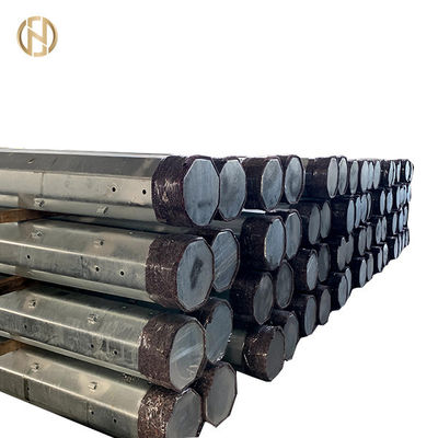 खरीदें Bitumen  Electric Power Transmission Pole 5.3KN - 20KN Black 98% Zinc Painting online manufacture