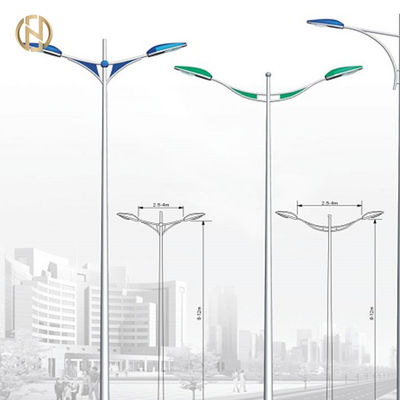 खरीदें Custom Made Outdoor Street Light Post AWS D 1.1 Welding Long Service Life online manufacture