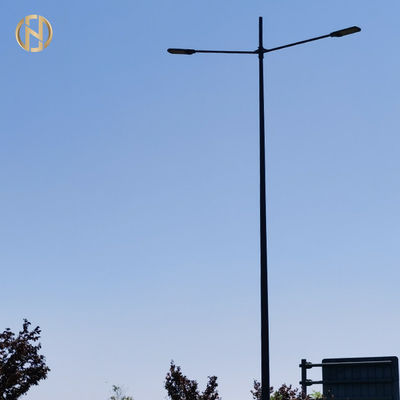 खरीदें Single Arm / Double Arm 10M Q235 Street Light Pole online manufacture