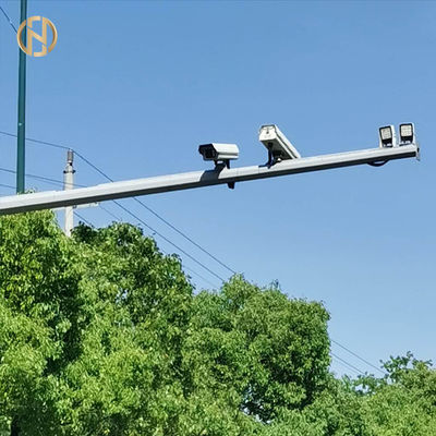 खरीदें Wind Resistant Steel CCTV Pole High Durability With ISO 9001 Certification online manufacture