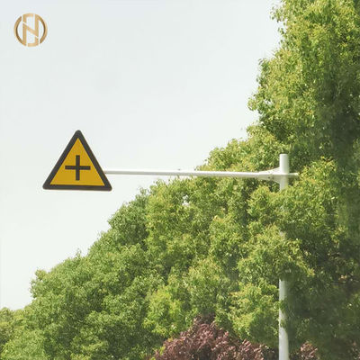 खरीदें Hot Dip Galvanized Highway Sign Pole Earthquake Resistant High Durability online manufacture