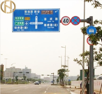 खरीदें 6M 8M 10M Road Sign Pole  Custom Q235B Steel Highway Sign Posts online manufacture