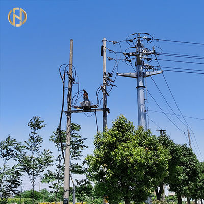 खरीदें Galvanized Monopole Steel Metal Power Pole Wind Resistant 3.5mm online manufacture