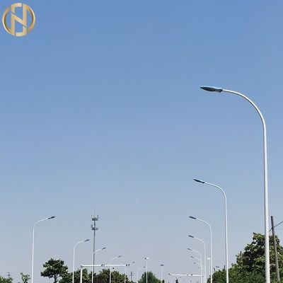 खरीदें High Precision Octagonal Light Pole 12m High Durability For Area Lighting online manufacture