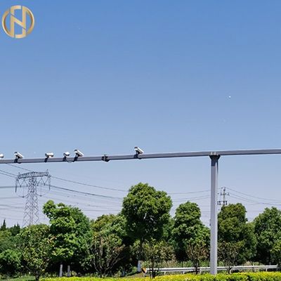 खरीदें Q235 Galvanized CCTV Outdoor Security Camera Pole Double Brackets online manufacture